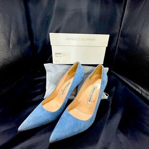 Manolo Blahnik Suede Pumps – Light Blue – Size 37.5
